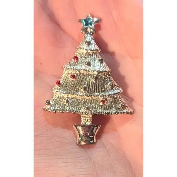 Vintage Christmas Holiday Brooch Pin Lot Of 3 Christmas Tree Believe Festive - Picture 8 of 9